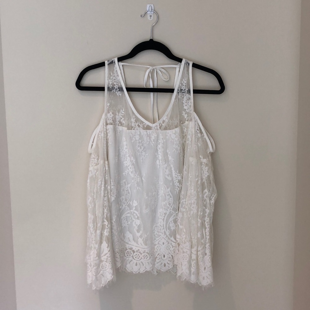 ABERCROMBIE LACE TOP